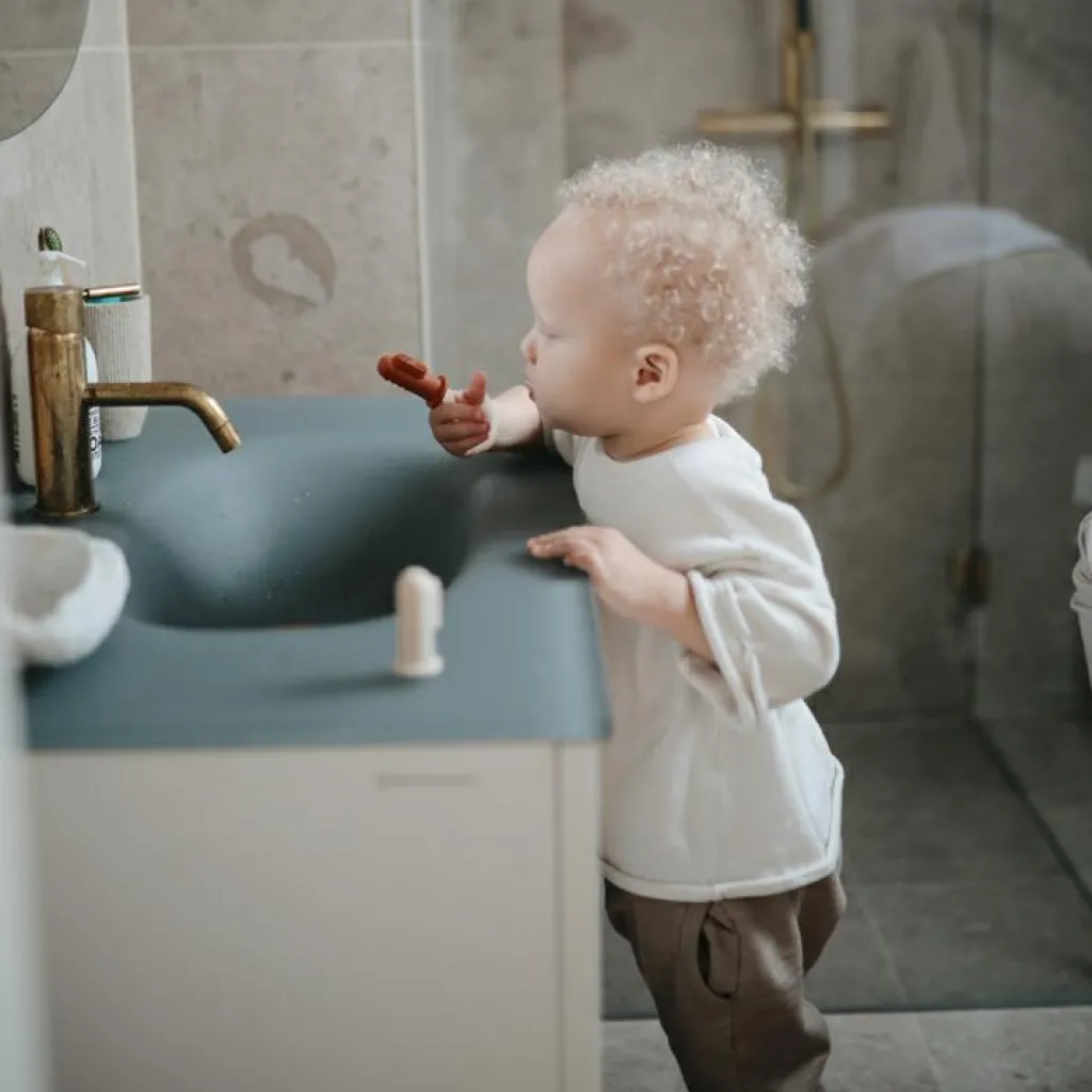 Mushie Lot de 2 brosses à dent à doigt Shifting sand-Clay