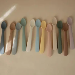 Mushie Lot de 2 cuillères en silicone Ivoy