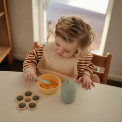 Mushie Lot de 2 cuillères en silicone Cambridge Blue-Shifting Sand