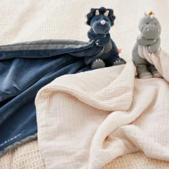 Enfant Noukie's Ma première couverture Ops le tricératops TSO