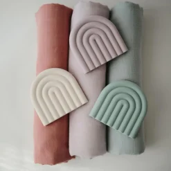 Mushie Maxi lange en coton bio Cedar (120 x 120 cm)