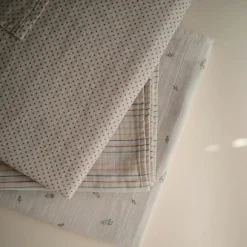 Mushie Maxi lange en coton bio Caramel Polka Dots (120 x 120 cm)