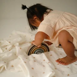 Mushie Maxi lange en coton bio Sparrows (120 x 120 cm)