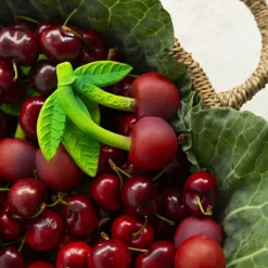 Oli & Carol Mery la cerise en latex d'hévéa