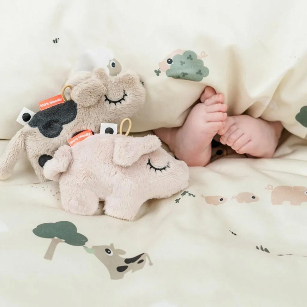 Done by Deer Mini hochet sensoriel Pigee Rose