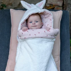 BB & Co Nid d'ange en fourrure blanche Cerise (0-6 mois)