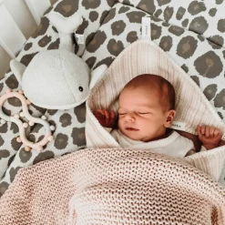 FLOW Peluche bruit blanc rechargeable baleine Moby gris