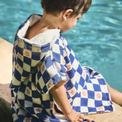 Hot Poncho de bain Comme un bonbon Romy damier bleu Poncho