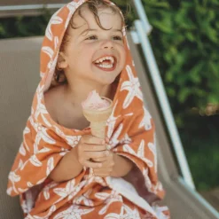 Swim Essentials Poncho enfant Etoiles de mer (3-10 ans)