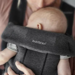 BabyBjörn Porte bébé Mini Jersey 3D gris charbon
