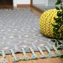 Nattiot Pouf enfant tricoté Lili jaune oeuf (30 x 20 cm)