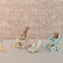 Poussette bébé souris Rose Accessoires Pour Univers De Jeu