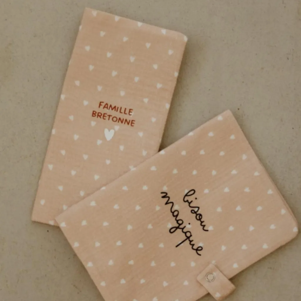Outlet Protège carnet de santé Gaze Cœurs Beige (personnalisable) Protège Carnet De Santé