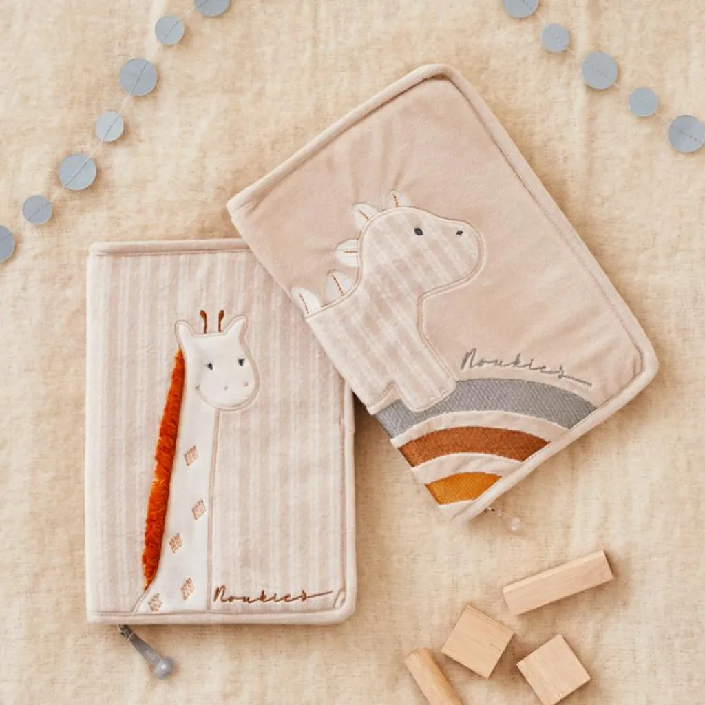 Noukie's Protège carnet de santé Stégi le stégosaure TSO