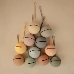 Mushie Range sucette en silicone Cambridge Blue