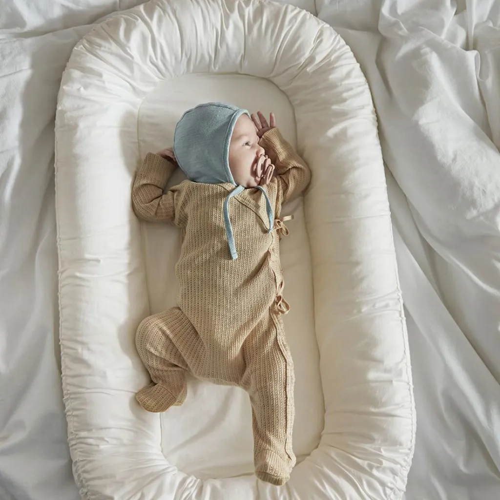 Elodie Details Réducteur de lit Baby Nest Vanilla White