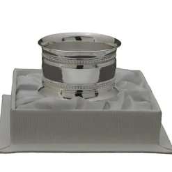 Daniel Crégut Rond de serviette Perles 2 rangs personnalisable (métal argenté) dans son coffret