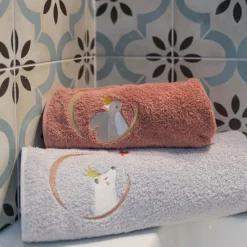 L'oiseau bateau Serviette de bain grise ours personnalisable (70 x 140 cm)