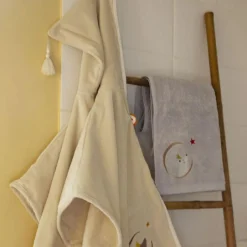 L'oiseau bateau Serviette de bain grise ours personnalisable (70 x 140 cm)