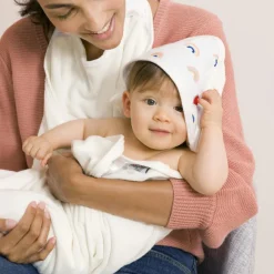 Baby to Love Serviette tablier de bain papillon Arc-en-ciel (108 x 107 cm)