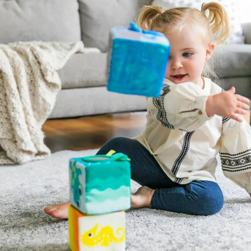 New Set de 4 cubes souples Explore & Discover Jouet À Empiler