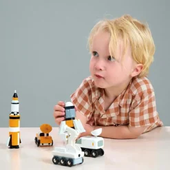 Tender Leaf Set de 5 véhicules voyageurs de l'espace en bois