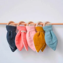 Sale Set de naissance Bavoir et anneau de dentition Vert amande (personnalisable) Coffret Cadeau Naissance