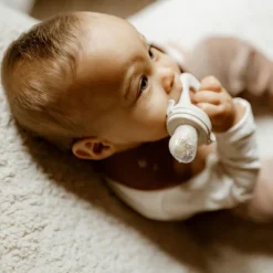 Zakuw Sucette grignoteuse Sable avec 4 embouts