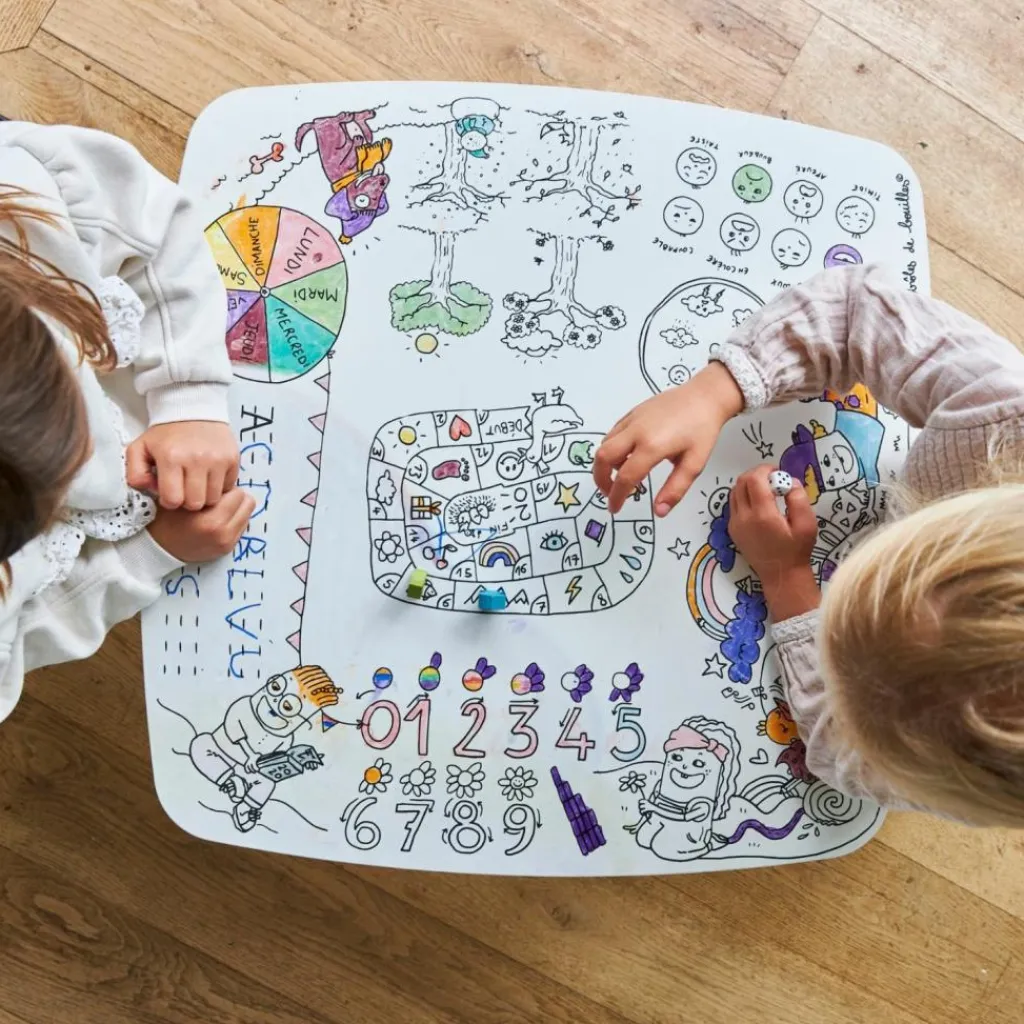 Outlet Table à colorier Coloritable modèle Artiste Dessin Et Peinture