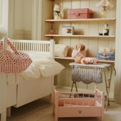 Konges Slojd Table à langer pour poupée Fleur Rosier