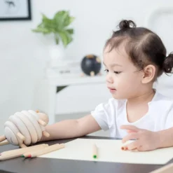 Plan Toys Table et chaise en bois