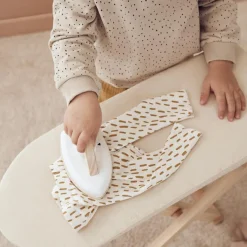 Kid's Concept Table et fer à repasser en bois Kid's Hub