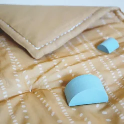 Nattiot Tapis de jeu carré Nepo Caramel (100 x 100 cm)