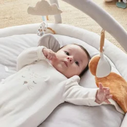 Noukie's Tapis d'éveil avec arches Kendi