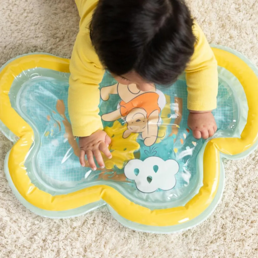 Bright Starts Tapis d'éveil et matelas à eau Winnie l'Ourson