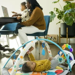 Hot Tapis d'éveil Kickin’ Tunes 4 en 1 Tapis D'Éveil