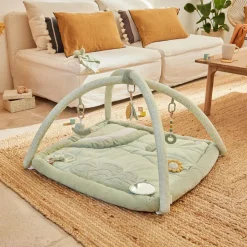 Combelle Tapis d'éveil ouatiné soft boa avec arche de jeux vert