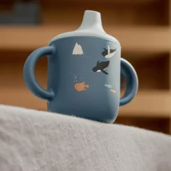 Liewood Tasse à bec en silicone Neil Arctic Sea