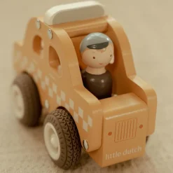 Discount Taxi en bois Petites Voitures, Véhicules Et Circuits