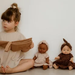 Atelier Wagram Tenue pour poupée robe Beige Petits Cœurs