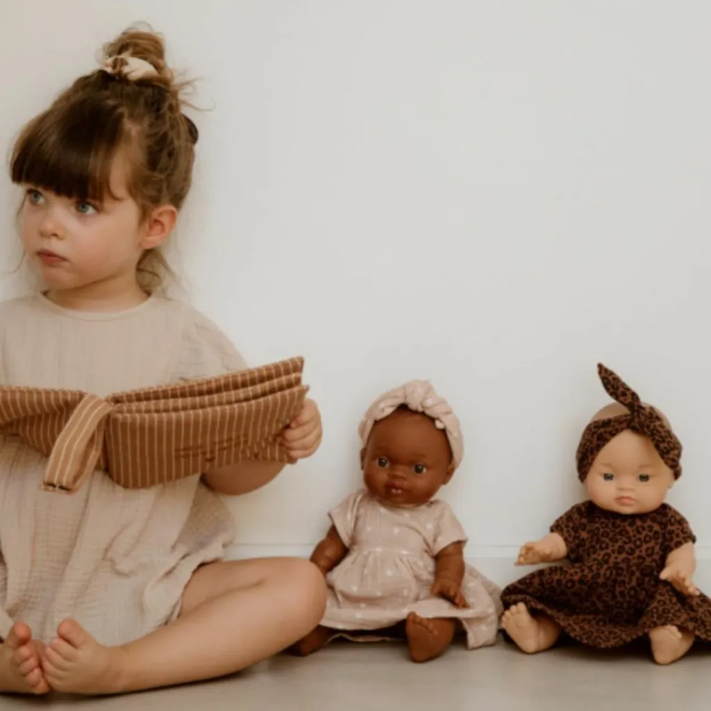 Atelier Wagram Tenue pour poupée robe Beige Petits Cœurs