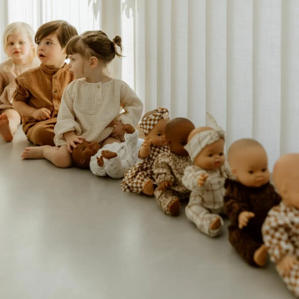 Atelier Wagram Tenue pour poupée robe Beige Petits Cœurs