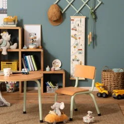 Amadeus Les Petits Toise les voitures d'Arthur