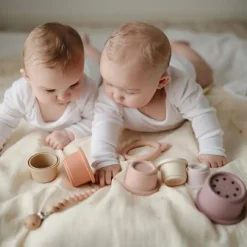 Mushie Tour à empiler Petal