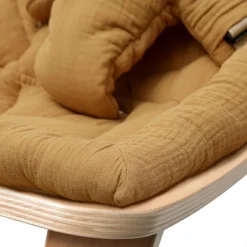 Charlie Crane Transat à balancement en bois de hêtre Levo Camel