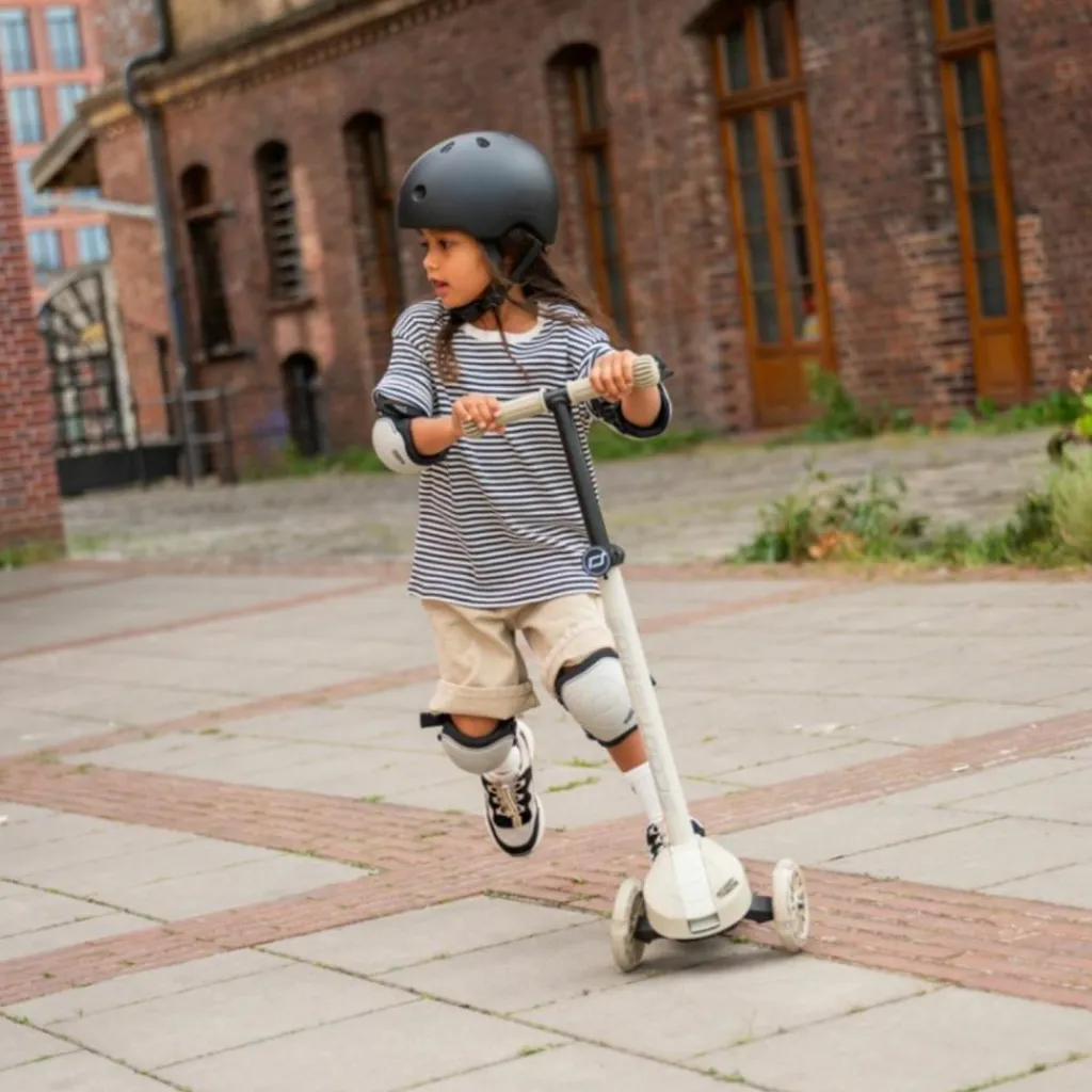 Scoot and ride Trottinette Highwaykick 3 S LED Ash